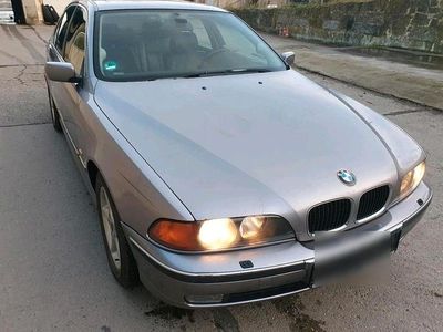 Gebraucht BMW 528 193 PS (141 kW) 1997 Silber Limousine