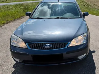 Gebraucht Ford Mondeo Trend 125 PS (91 kW) 2005 Grau Limousine