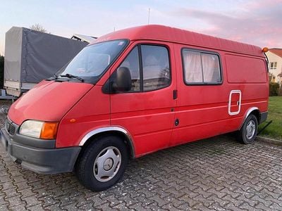 Second-hand Ford Transit 86 CP (63 kW) 1998 Roșu Monovolum