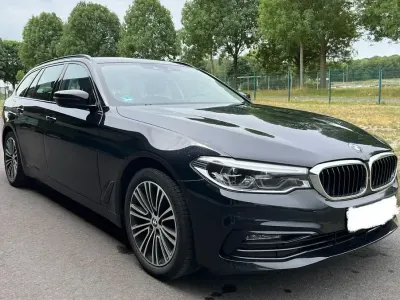 Gebraucht BMW 520 Sport Line 190 PS (139 kW) 2020 Schwarz Kombi