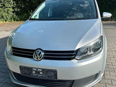 Gebraucht VW Touran Comfortline 140 PS (102 kW) 2012 Silber Van / Kleinbus