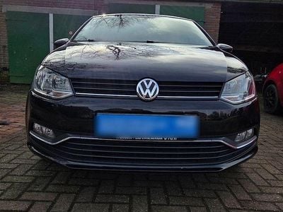 Gebraucht VW Polo Highline 90 PS (66 kW) 2015 Schwarz Kleinwagen