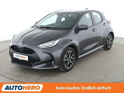 Gebraucht Toyota Yaris Hybrid Club 116 PS (85 kW) 2020 Grau Kleinwagen