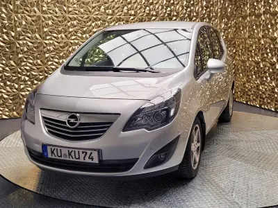 Używany Opel Meriva Innovation 120 KM (88 kW) 2013 Srebrny Minivan