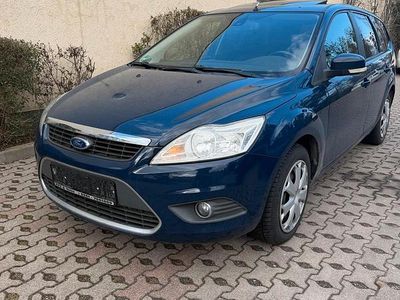 Gebraucht Ford Focus 140 PS (102 kW) 2010 Blau Kombi