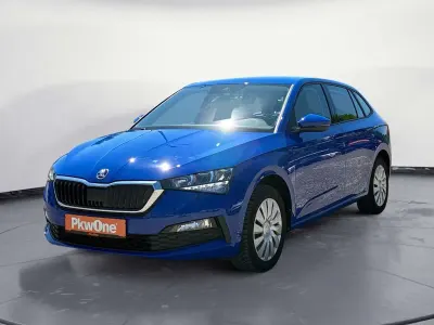 Gebraucht Skoda Scala Cool Plus 95 PS (69 kW) 2023 Blau Kleinwagen