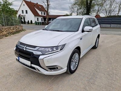 Mitsubishi Outlander P-HEV