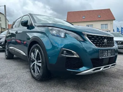 Gebraucht Peugeot 5008 179 PS (131 kW) 2019 Blau SUV