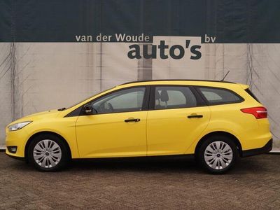 Gelb Gebraucht 2018 Ford Focus Kombi | 7.148 € (Guter Preis)