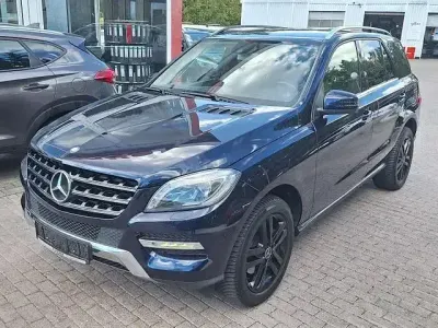 Occasion Mercedes ML350 258 ch (189 kW) 2013 Bleue SUV