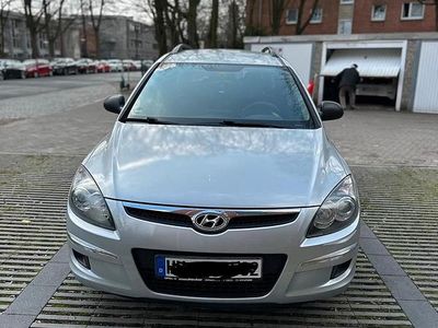 Second-hand Hyundai i30 118 CP (86 kW) 2009 Argintiu Break