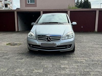 Mercedes A200