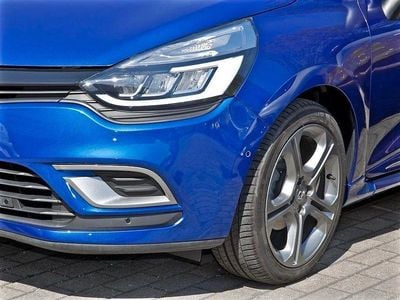 Gebraucht Renault Clio IV Bose Edition 118 PS (86 kW) 2017 Blau Limousine