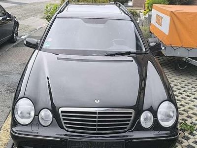 Mercedes E270