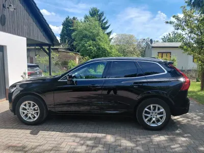 Gebraucht Volvo XC60 Momentum 197 PS (144 kW) 2019 Schwarz SUV