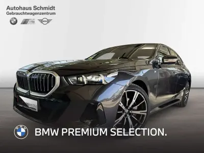 Gebraucht BMW 540 M Sport 286 PS (210 kW) 2024 Sophistograu brillanteffekt Limousine
