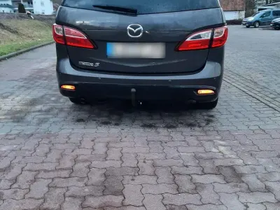 Używany Mazda 5 Sendo 116 KM (85 kW) 2014 Brązowy Minivan