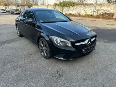 Gebraucht Mercedes CLA180 109 PS (80 kW) 2014 Schwarz Coupé