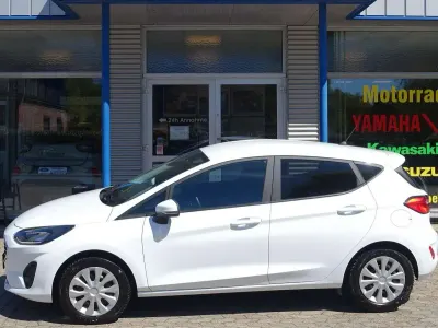Używany Ford Fiesta Cool & Connect 75 KM (55 kW) 2023 Biały Hatchback