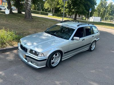 Gebraucht BMW 323 M Sport 170 PS (125 kW) 1999 Silber Kombi