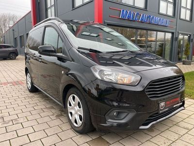 Schwarz Gebraucht 2021 Ford Tourneo Courier Trend Van / Kleinbus | 15.999 € (Etwas zu teuer)