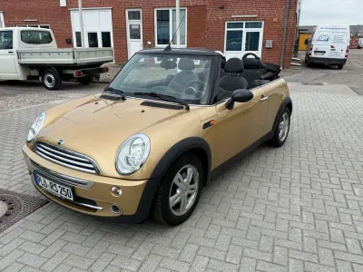 Gebraucht Mini One Cabriolet 90 PS (66 kW) 2004 Gold Cabrio