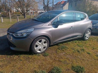 Gebraucht Renault Clio IV LIMITED 73 PS (53 kW) 2016 Grau Kleinwagen