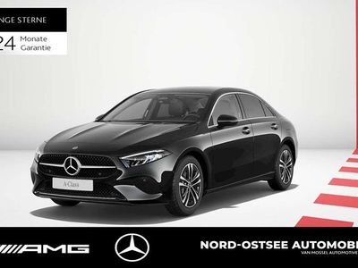Gebraucht Mercedes A200 Progressive 163 PS (119 kW) 2023 Metalliclack kosmosschwarz Limousine