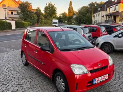 Gebraucht Daihatsu Charade 58 PS (42 kW) 2004 Rot Kleinwagen