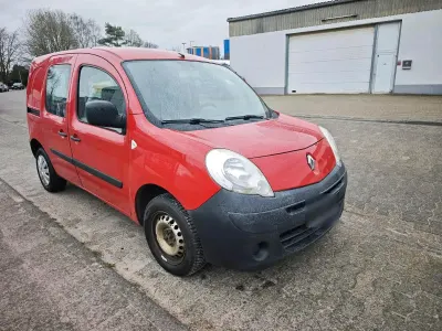 Usata Renault Kangoo 85 CV (62 kW) 2010 Rosso Station wagon