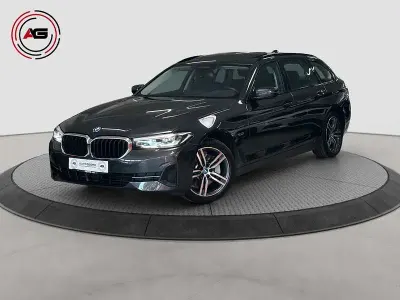 Gebraucht BMW 530 Sport Line 292 PS (214 kW) 2022 Grau Kombi