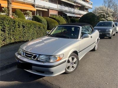 Second-hand Saab 9-3 Cabriolet 150 CP (110 kW) 2002 Argintiu Cabrio