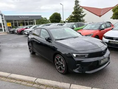 Gebraucht Opel Astra 131 PS (96 kW) 2023 Schwarz Kleinwagen