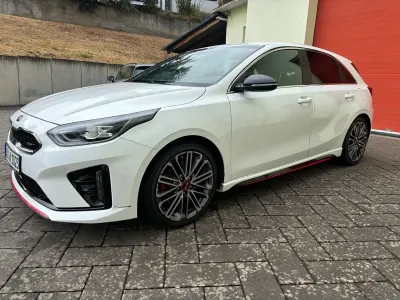 Gebraucht Kia Ceed GT GT 204 PS (150 kW) 2019 Weiß Limousine