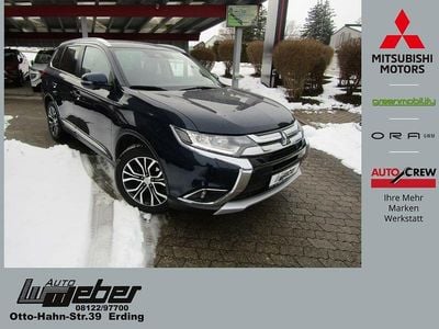 Blau Gebraucht 2017 Mitsubishi Outlander Top SUV | 11.990 € (Fairer Preis)