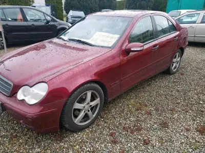 Gebraucht Mercedes C200 163 PS (119 kW) 2000 Rot Limousine