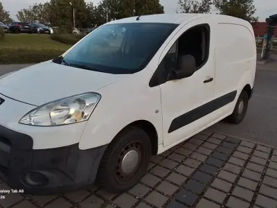 Gebraucht Peugeot Partner 2012 Weiß Van / Kleinbus