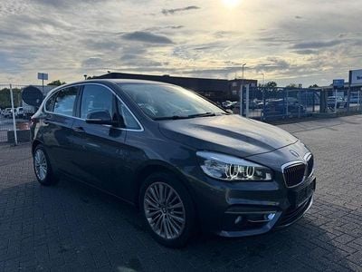Grau Gebraucht 2015 BMW 218 Luxury Line Kombi | 9.950 € (Guter Preis)