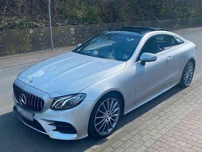 Gebraucht Mercedes E220 AMG 194 PS (142 kW) 2018 Silber Coupé