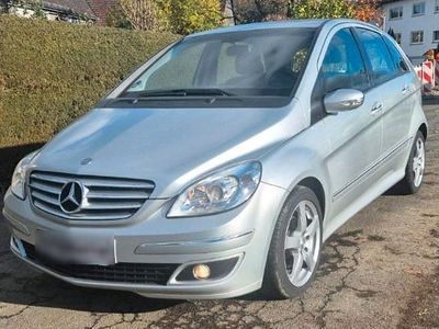 Gebraucht Mercedes B200 136 PS (100 kW) 2005 Silber Van / Kleinbus