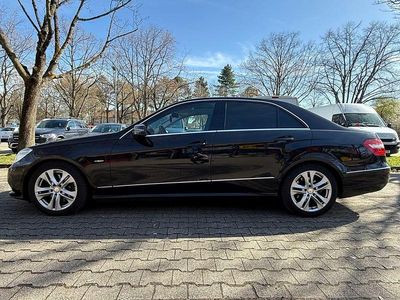 Gebraucht Mercedes E350 Avantgarde 231 PS (169 kW) 2009 Schwarz Limousine