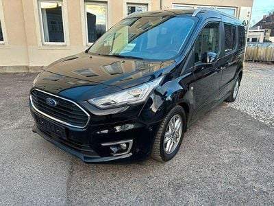 Second-hand Ford Grand Tourneo Connect Titanium 120 CP (88 kW) 2019 Negru Monovolum