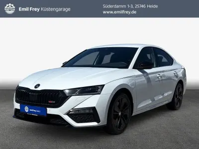 Gebraucht Skoda Octavia RS 245 PS (180 kW) 2023 Moonweiß perleffekt Kombi