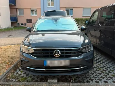 Gebraucht VW Tiguan 150 PS (110 kW) 2021 Grau SUV