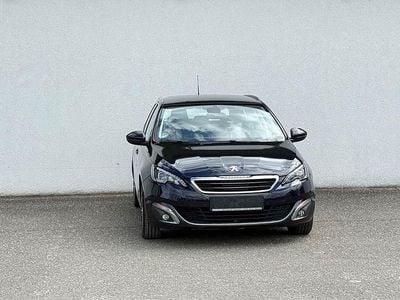 Gebraucht Peugeot 308 SW Allure 120 PS (88 kW) 2015 Blau Kombi