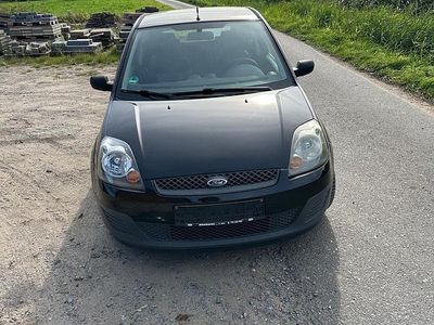 Gebraucht Ford Fiesta 60 PS (44 kW) 2006 Schwarz Kleinwagen