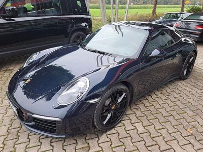 Porsche 911 Carrera 4