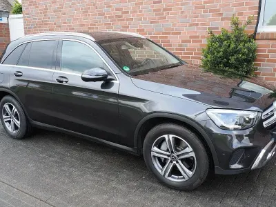 Gebraucht Mercedes GLC220 194 PS (142 kW) 2020 Grau SUV