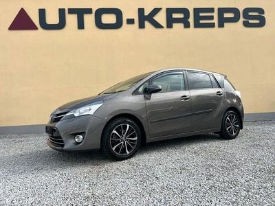 Gebraucht Toyota Verso Edition-S 147 PS (108 kW) 2017 Grau Van / Kleinbus