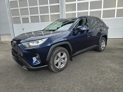 Gebraucht Toyota RAV4 175 PS (128 kW) 2023 Blau SUV